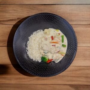 Deliona Foods Thai Green Chicken - heated and plated