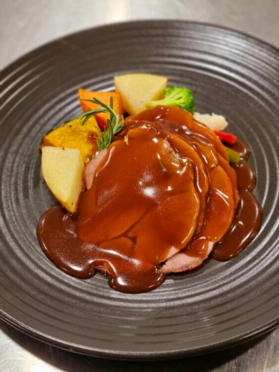 Roast Lamb in Rosemary Gravy - Deliona Foods